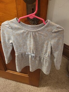 Cat & Jack Gray Long-Sleeve Peplum Top with Gold Accent